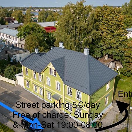 Centre Premium Apartamento Pärnu Exterior foto